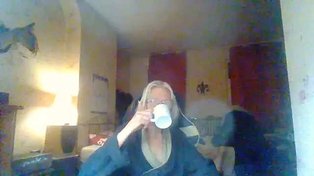 rosanetrav online show from 11/07/25, 05:23