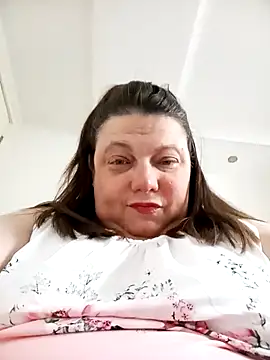 HotHornyEmmaX online show from 03/29/26, 05:25