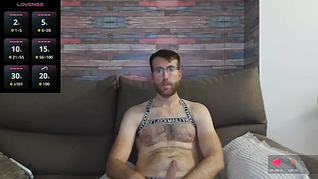 Snapshot of machohiberiko chatting on 10/28/25, 06:51 machohiberiko online show from 10/28/25, 06:51