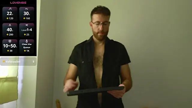 Snapshot of machohiberiko chatting on 11/16/25, 10:09 machohiberiko online show from 11/16/25, 10:09