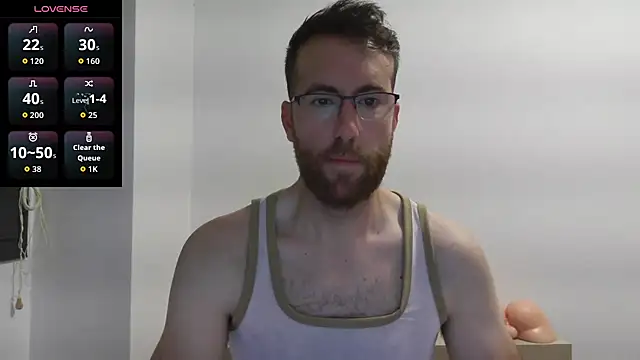 Snapshot of machohiberiko chatting on 11/18/25, 07:22 machohiberiko online show from 11/18/25, 07:22