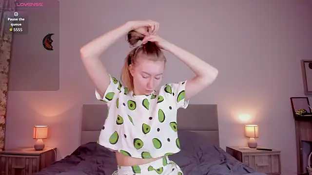 Snapshot of Rachel_Rut chatting on 03/01/26, 07:52 Rachel Rut online show from 03/01/26, 07:52