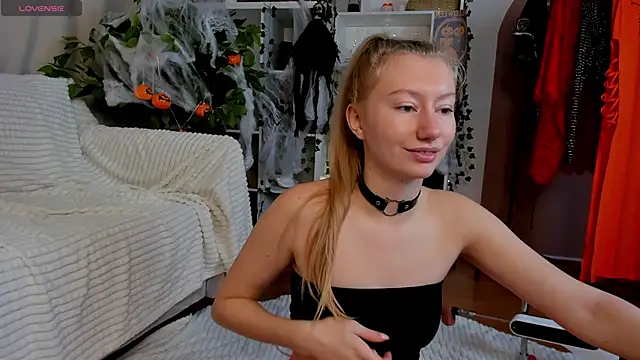 Rachel Rut online show from 10/25/25, 04:22