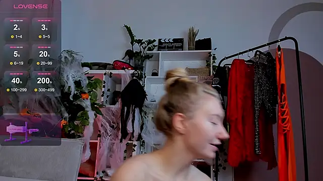 Rachel Rut online show from 10/26/25, 04:13