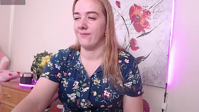 Snapshot of MarthaSimons chatting on 06/26/26, 04:07 MarthaSimons online show from 06/26/26, 04:07