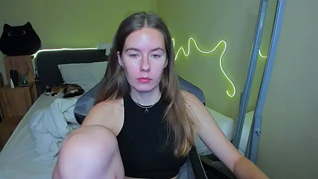 EmilyPaw online show from 11/22/25, 07:13