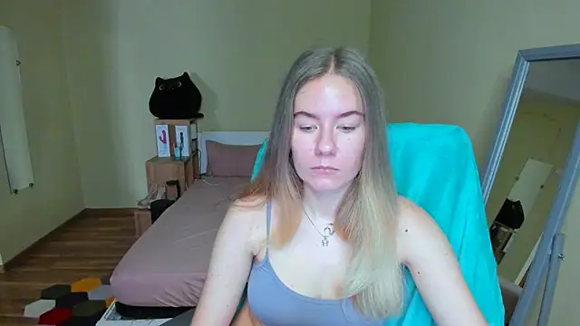 EmilyPaw online show from 02/26/25, 06:40