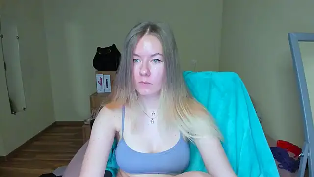 EmilyPaw online show from 02/21/25, 09:13