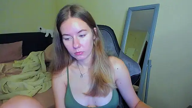 EmilyPaw online show from 11/01/25, 08:52