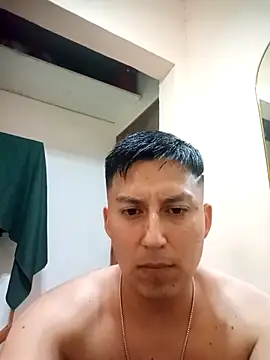 LuisMex1998 online show from 04/23/26, 12:11