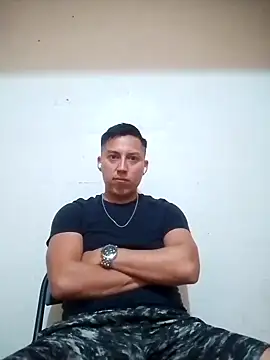 Snapshot of LuisMex1998 chatting on 09/15/25, 09:21 LuisMex1998 online show from 09/15/25, 09:21