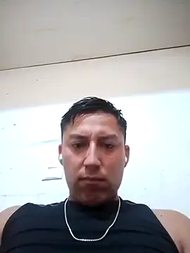 Snapshot of LuisMex1998 chatting on 09/22/25, 09:21 LuisMex1998 online show from 09/22/25, 09:21