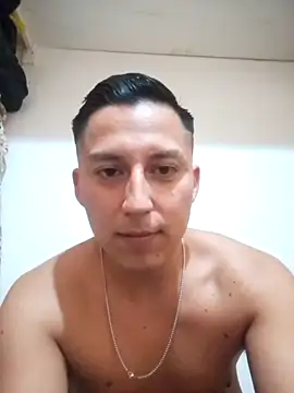 Snapshot of LuisMex1998 chatting on 09/14/25, 08:53 LuisMex1998 online show from 09/14/25, 08:53