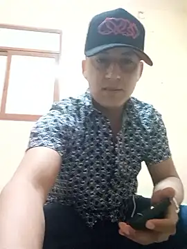 LuisMex1998 online show from 01/12/26, 01:23