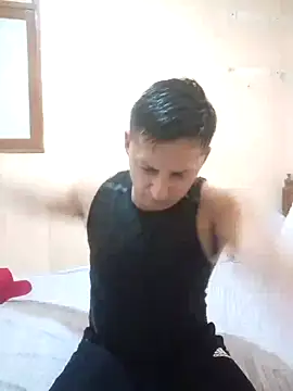 LuisMex1998 online show from 11/04/25, 10:08