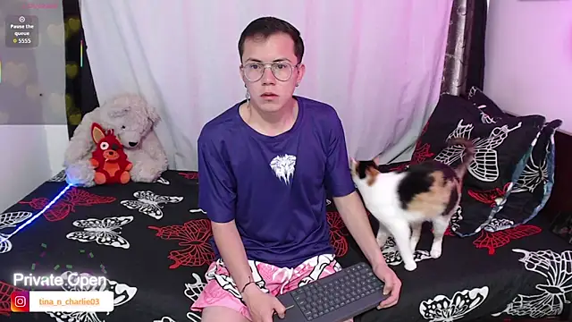 Tina 4 Charlie online show from 09/14/25, 12:38