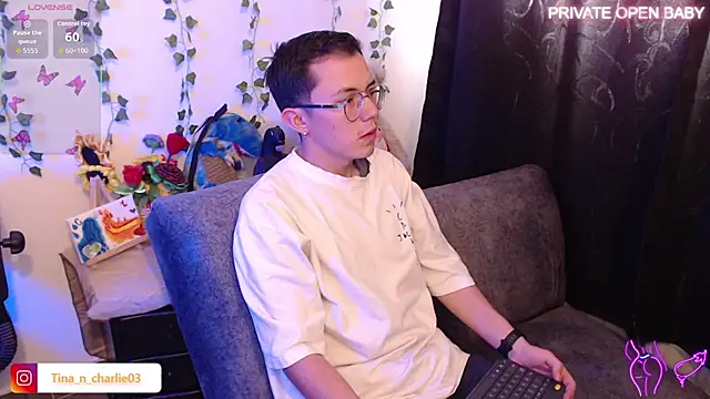 Tina 4 Charlie online show from 11/26/25, 12:38