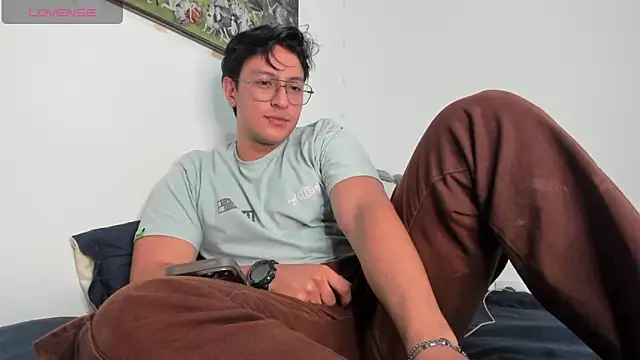 Amon  ashford online show from 04/11/26, 03:36