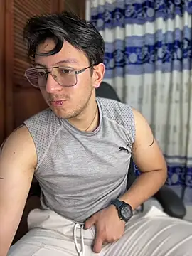 Amon  ashford online show from 04/05/26, 03:13