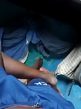 Snapshot of Raj41 chatting on 09/17/25, 04:53 Raj41 online show from 09/17/25, 04:53