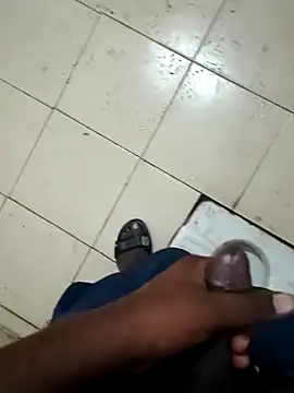 Snapshot of Raj41 chatting on 09/14/25, 06:36 Raj41 online show from 09/14/25, 06:36