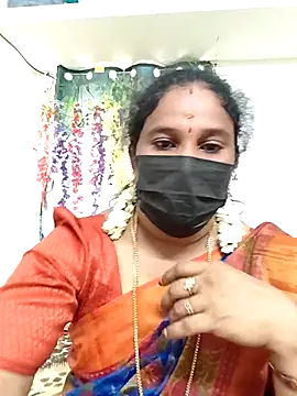 Snapshot of Tamil_Aathira chatting on 11/05/25, 07:55 Tamil Aathira online show from 11/05/25, 07:55