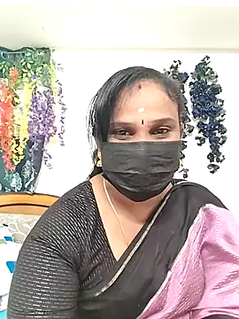 Snapshot of Tamil_Aathira chatting on 11/28/25, 05:46 Tamil Aathira online show from 11/28/25, 05:46