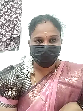 Snapshot of Tamil_Aathira chatting on 03/08/25, 04:39 Tamil Aathira online show from 03/08/25, 04:39