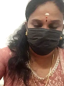 Snapshot of Tamil_Aathira chatting on 03/10/25, 11:23 Tamil Aathira online show from 03/10/25, 11:23