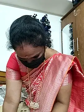 Snapshot of Tamil_Aathira chatting on 11/18/25, 09:07 Tamil Aathira online show from 11/18/25, 09:07