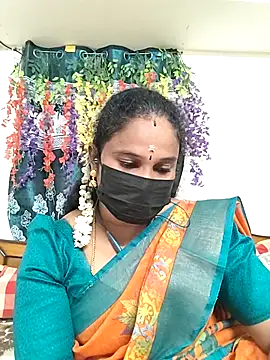 Snapshot of Tamil_Aathira chatting on 11/06/25, 05:39 Tamil Aathira online show from 11/06/25, 05:39