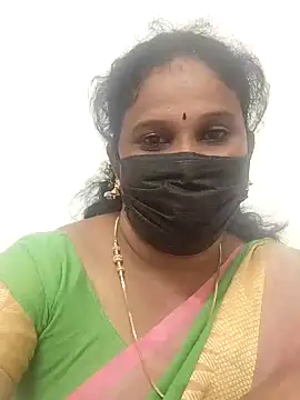 Snapshot of Tamil_Aathira chatting on 03/11/25, 10:29 Tamil Aathira online show from 03/11/25, 10:29