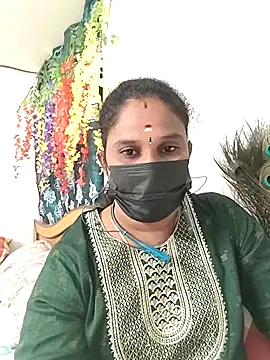 Snapshot of Tamil_Aathira chatting on 10/27/25, 05:14 Tamil Aathira online show from 10/27/25, 05:14