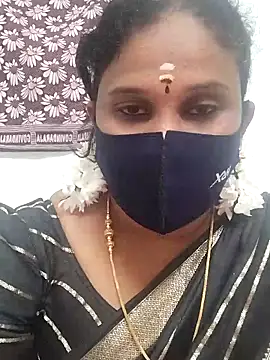 Snapshot of Tamil_Aathira chatting on 03/03/25, 03:11 Tamil Aathira online show from 03/03/25, 03:11