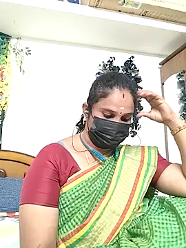 Snapshot of Tamil_Aathira chatting on 10/30/25, 04:48 Tamil Aathira online show from 10/30/25, 04:48