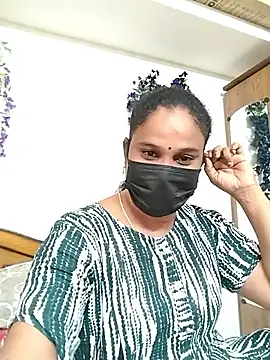 Snapshot of Tamil_Aathira chatting on 11/02/25, 02:33 Tamil Aathira online show from 11/02/25, 02:33