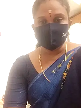 Snapshot of Tamil_Aathira chatting on 03/02/25, 12:47 Tamil Aathira online show from 03/02/25, 12:47