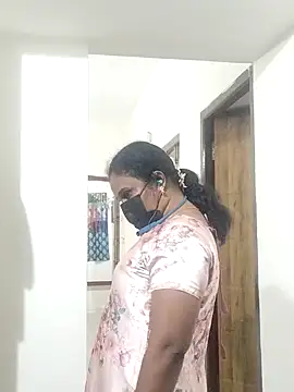 Snapshot of Tamil_Aathira chatting on 09/15/25, 06:30 Tamil Aathira online show from 09/15/25, 06:30