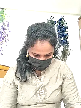 Snapshot of Tamil_Aathira chatting on 11/08/25, 08:18 Tamil Aathira online show from 11/08/25, 08:18