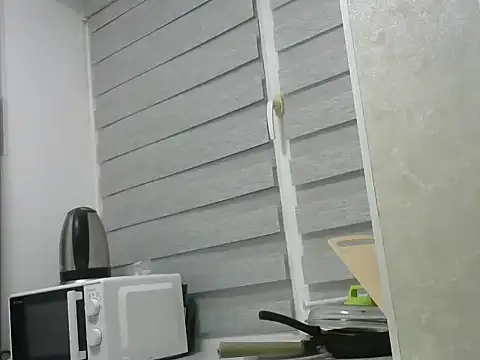 elysiann3 online show from 02/05/25, 02:26