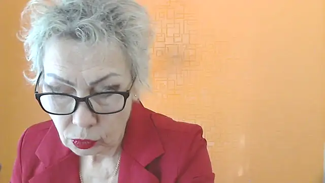 NessyJenixs online show from 02/04/26, 07:25