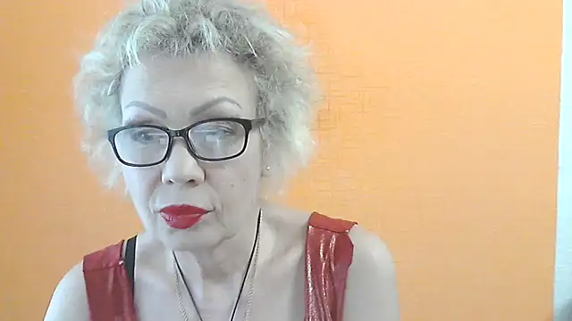Snapshot of NessyJenixs chatting on 05/25/26, 01:10 NessyJenixs online show from 05/25/26, 01:10