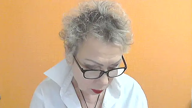 NessyJenixs online show from 12/19/25, 05:15