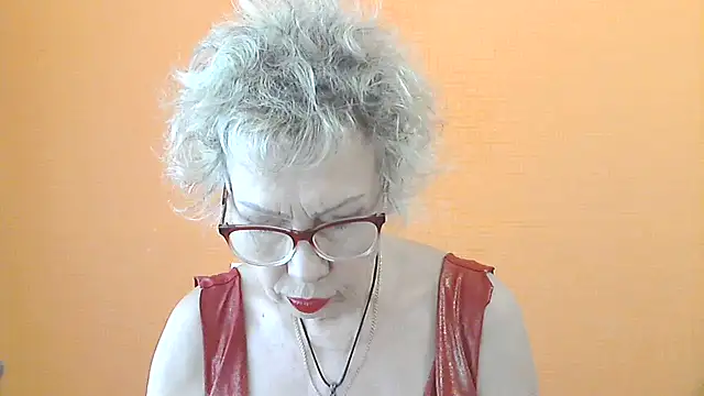 Snapshot of NessyJenixs chatting on 06/10/26, 06:25 NessyJenixs online show from 06/10/26, 06:25