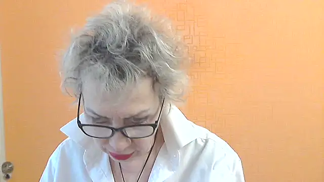 Snapshot of NessyJenixs chatting on 03/17/26, 02:31 NessyJenixs online show from 03/17/26, 02:31