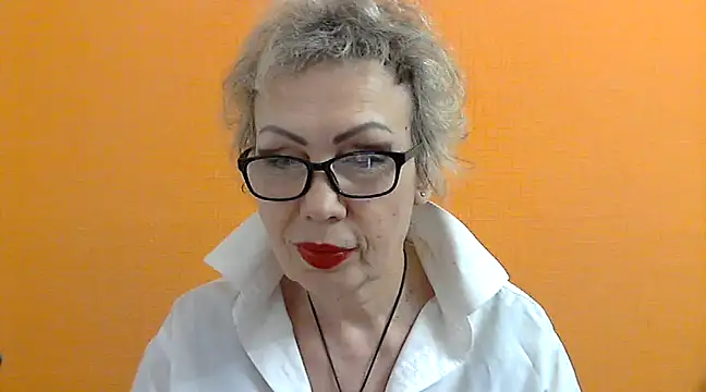 NessyJenixs online show from 03/05/25, 05:50