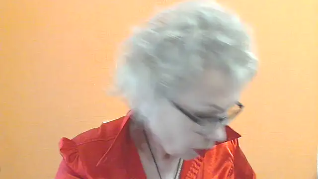 Snapshot of NessyJenixs chatting on 05/17/26, 07:41 NessyJenixs online show from 05/17/26, 07:41