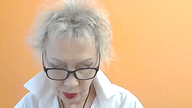 NessyJenixs online show from 10/16/25, 06:54