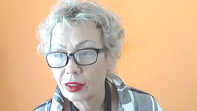 NessyJenixs online show from 10/07/25, 07:20