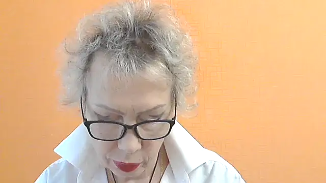NessyJenixs online show from 10/11/25, 07:42